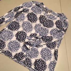 White & blue Linen tunic length shirt.